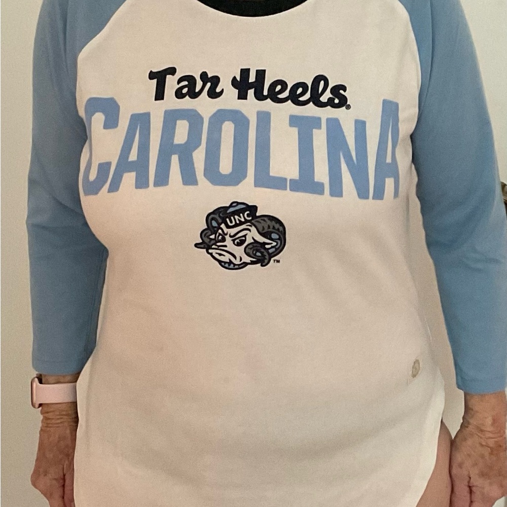 UNC Tar Heels Women's Long Sleeve Raglan Tee - Blue and White